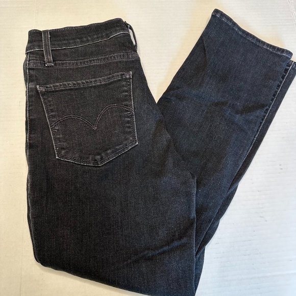 Levi's 724 High Rise Straight Jeans - Picture 2 of 9